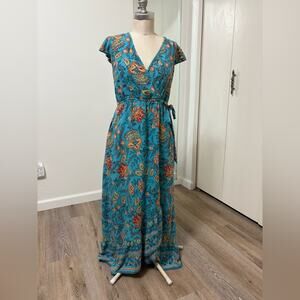 Band of the Free Woman's Blue Floral Bohemian V-Neck Wrap Maxi Dress Small